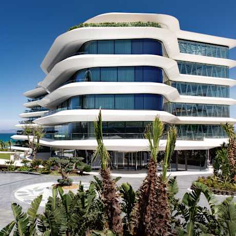 Reges a Luxury Collection Resort & Spa